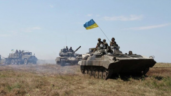 Оккупанты подло ударили по позициям ВСУ с неба, украинских герой пострадал от взрыва Оккупанты подло ударили по позициям ВСУ с неба, украинских герой пострадал от взрыва
