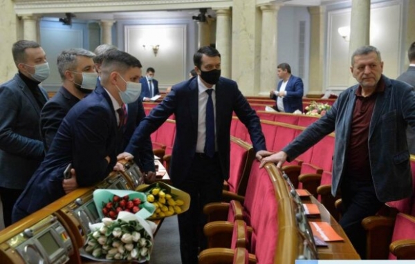 Главные новости за 15 марта: повышение пенсионного возраста до 60 и Украина в топ-5 Европы Главные новости за 15 марта: повышение пенсионного возраста до 60 и Украина в топ-5 Европы