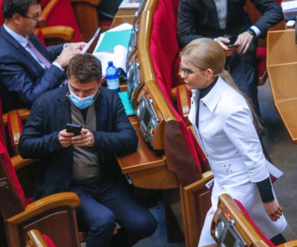 Юлия Тимошенко прошлась по Раде на каблуках, все моложе и моложе - "Кто коляску стырил?" Юлия Тимошенко прошлась по Раде на каблуках, все моложе и моложе - "Кто коляску стырил?"