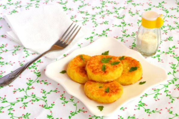 Постные котлеты из ячневой каши, которые легко заменят мясные: незатейливый и бюджетный рецепт Постные котлеты из ячневой каши, которые легко заменят мясные: незатейливый и бюджетный рецепт
