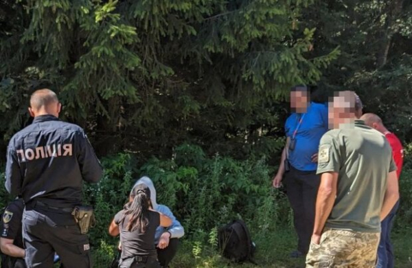 Уклонист пытался бежать из Украины и заблудился в лесу: пришлось звать спасателей Уклонист пытался бежать из Украины и заблудился в лесу: пришлось звать спасателей