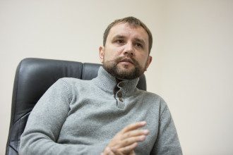 Все лавры должны перейти ПЦУ: Вятрович объяснил необходимость исчезновения УПЦ МП
