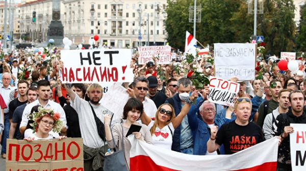 Эксперт объяснил, почему протесты в Белоруссии и на Украине нельзя сравнивать Эксперт объяснил, почему протесты в Белоруссии и на Украине нельзя сравнивать