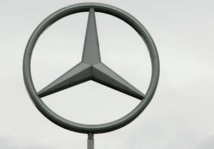 Еврокомиссия одобрила запрет Францией ввоза новых Mercedes Еврокомиссия одобрила запрет Францией ввоза новых Mercedes