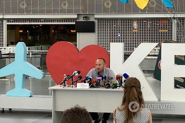 "Борисполь" открывает международное авиасообщение: появились детали
"Борисполь" открывает международное авиасообщение: появились детали