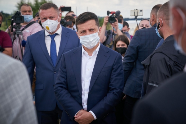 "Идут переговоры": Зеленский призвал граждан Украины не ездить в Беларусь
                                                                                
