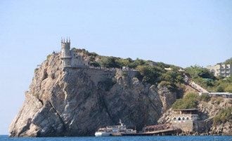 Оккупанты Крыма запретили старикам выходить на улицу: в чем причина
Оккупанты Крыма запретили старикам выходить на улицу: в чем причина