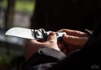 Убил одним ударом в сердце: на Херсонщине забойщик скота лишил себя жизни
Убил одним ударом в сердце: на Херсонщине забойщик скота лишил себя жизни