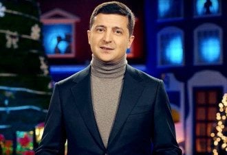 Обращение президента: Зеленский поздравил украинцев с Новым 2022 годом
Обращение президента: Зеленский поздравил украинцев с Новым 2022 годом