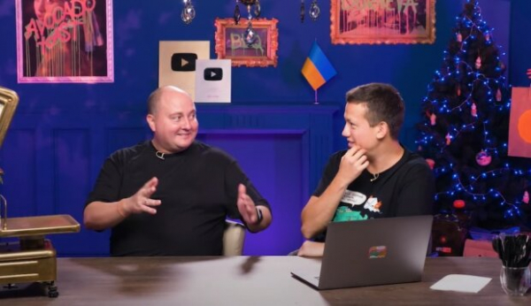 Звезда "Квартал 95" Юрий Ткач загрустил после расставания с Дурневым, как россиянка из-за отъезда из Крыма: "Не хотел уезжать" Звезда "Квартал 95" Юрий Ткач загрустил после расставания с Дурневым, как россиянка из-за отъезда из Крыма: "Не хотел уезжать"
