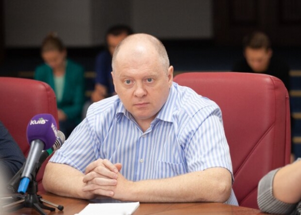 Нардепы хотят ввести наказание за кондиционеры. "Это законодательный шлак", – эксперты Нардепы хотят ввести наказание за кондиционеры. "Это законодательный шлак", – эксперты