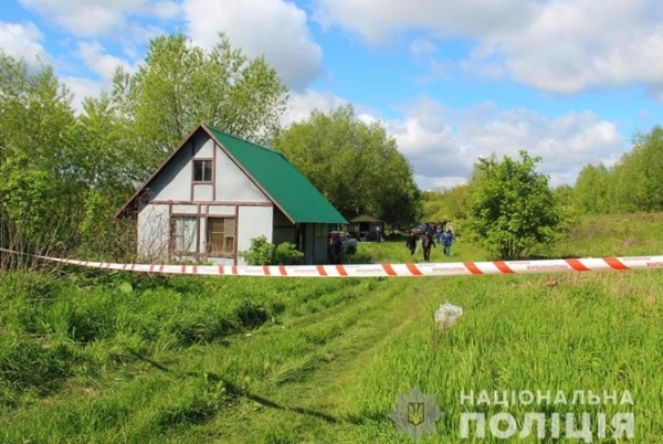 У погибших в руках оружие: появилось видео кровавой бойни под Житомиром
                                                                                