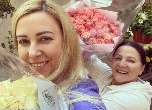 Нина Матвиенко отпустила сына в монастырь не просто так: "Чтобы спасти душу" Нина Матвиенко отпустила сына в монастырь не просто так: "Чтобы спасти душу"