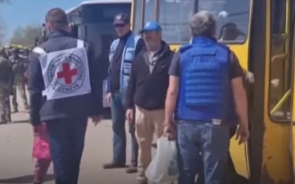 Обязательная эвакуация: в Минсоцполитики рассказали о финансовой помощи, которая полагается переселенцам