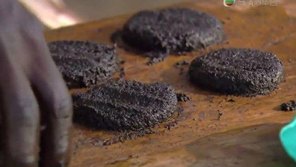 Гнилая кукуруза, котлеты из мошек и мороженое из человеческого молока: семь мерзких блюд мира