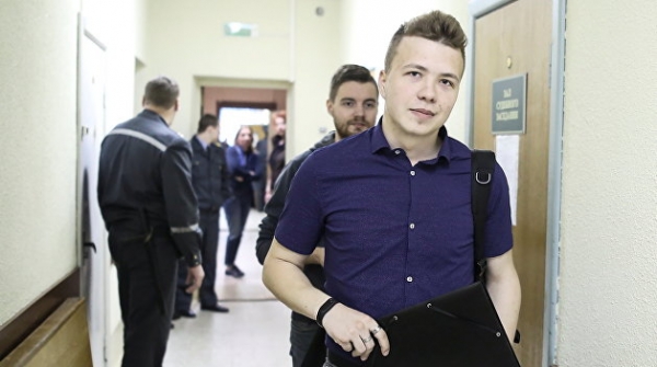 «Игра не стоила свеч». Белорусский эксперт о том, правда ли Протасевич был опасен и что ему грозит «Игра не стоила свеч». Белорусский эксперт о том, правда ли Протасевич был опасен и что ему грозит