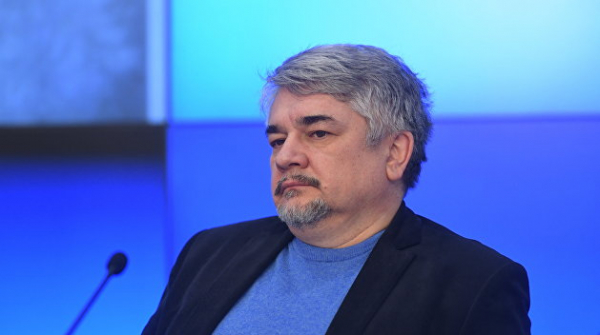 Ищенко рассказал, чем современная Украина похожа на Советский Союз Ищенко рассказал, чем современная Украина похожа на Советский Союз