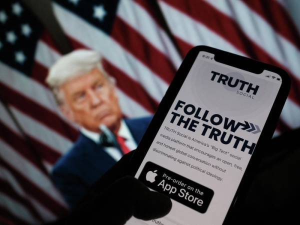 Иск против платного доступа к постам Дональда Трампа в Truth Social