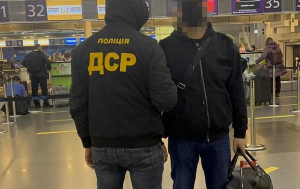 Из Украины депортировали "криминального авторитета" из списка СНБО Из Украины депортировали "криминального авторитета" из списка СНБО