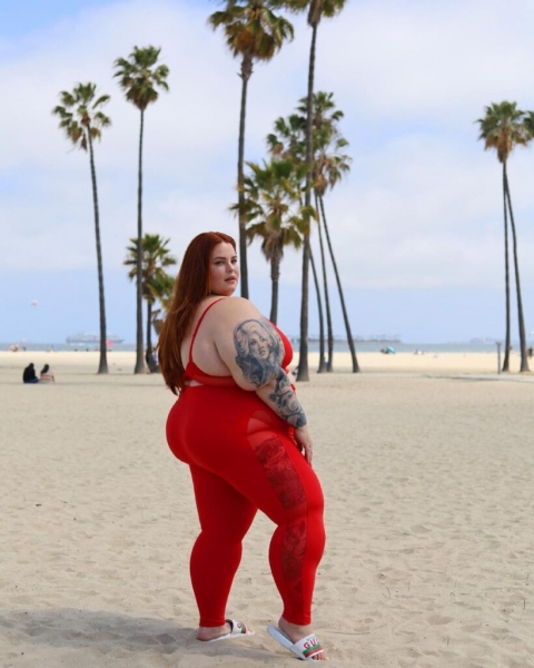 Известная plus-size модель призналась, что у нее анорексия Известная plus-size модель призналась, что у нее анорексия