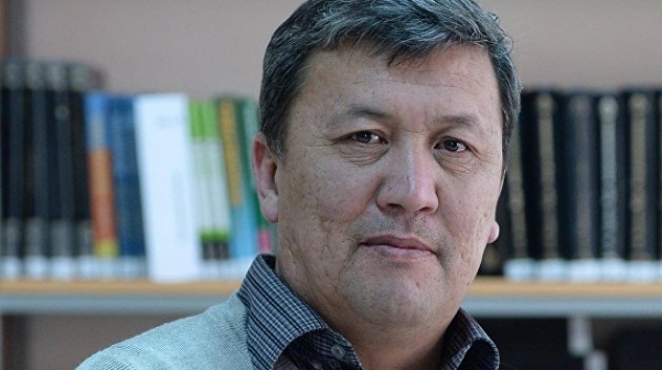 Киргизский политолог объяснил, почему рано говорить об импичменте Жээнбекова