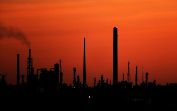Конец эпохи. Как дешевая нефть может изменить мирСюжет Конец эпохи. Как дешевая нефть может изменить мирСюжет