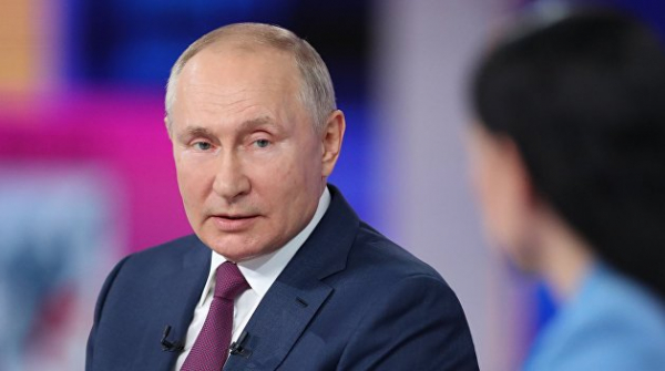 Кровавые провокации: Путин рассказал, как Киев наживается на образе «жертвы», торгуя русофобией Кровавые провокации: Путин рассказал, как Киев наживается на образе «жертвы», торгуя русофобией
