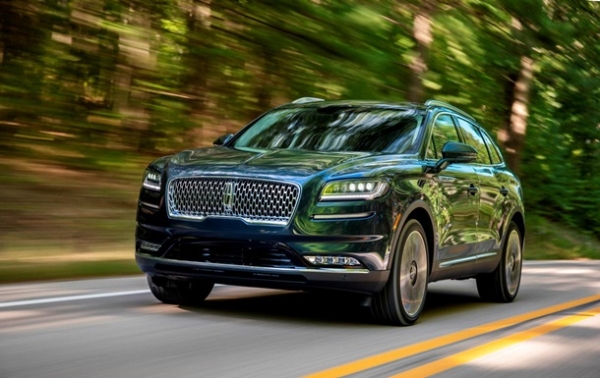 Lincoln представил хэтчбек Nautilus Lincoln представил хэтчбек Nautilus