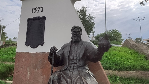 «Майдан» на улице Ленина: в Вёшенской помнят об украинских корнях Шолохова «Майдан» на улице Ленина: в Вёшенской помнят об украинских корнях Шолохова