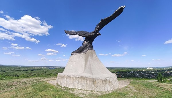 «Майдан» на улице Ленина: в Вёшенской помнят об украинских корнях Шолохова «Майдан» на улице Ленина: в Вёшенской помнят об украинских корнях Шолохова
