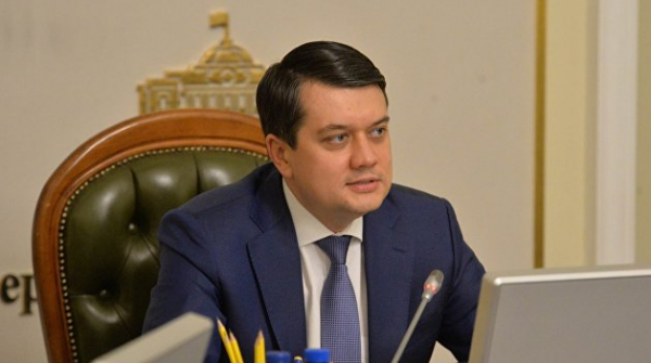 «Меня это не испугало». Разумков рассказал, что с ним сделали, пока он находится на больничном «Меня это не испугало». Разумков рассказал, что с ним сделали, пока он находится на больничном