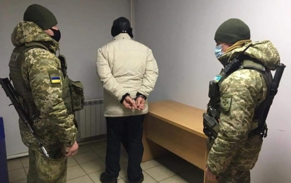 На Сумщине рецидивист пешком возвращался в Украину из РФ На Сумщине рецидивист пешком возвращался в Украину из РФ