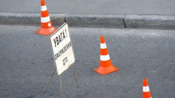 На трассе Киев-Одесса столкнулись два автобуса: два человека погибли, еще десять ранены На трассе Киев-Одесса столкнулись два автобуса: два человека погибли, еще десять ранены