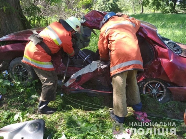 На Житомирщине Mitsubishi столкнулся с Daewoo Lanos: четверо погибших На Житомирщине Mitsubishi столкнулся с Daewoo Lanos: четверо погибших