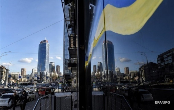 Нацбанк прогнозирует рост зарплат украинцев Нацбанк прогнозирует рост зарплат украинцев