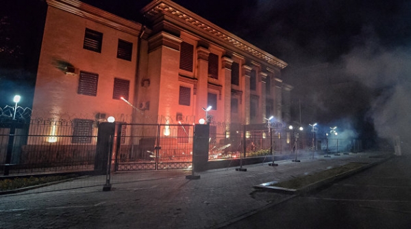 Нападения на российские госучреждения на Украине. Справка