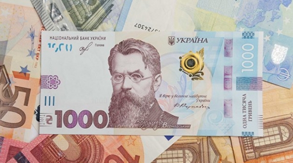 Названо число украинских богачей, честно выплачивающих налоги