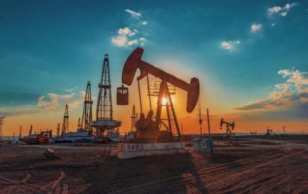 Нефтяные доходы России в октябре упали на треть Нефтяные доходы России в октябре упали на треть