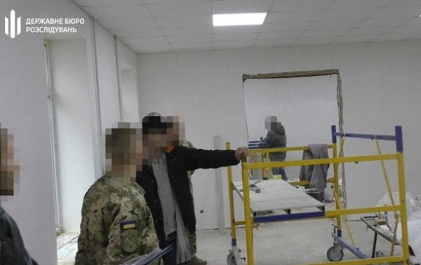 Офицера ВСУ будут судить за нанесение ущерба почти в 800 тысяч Офицера ВСУ будут судить за нанесение ущерба почти в 800 тысяч