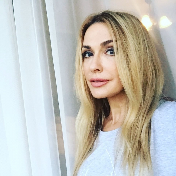 Ольга Сумская рассказала о дорогих подарках от влиятельных поклонников Ольга Сумская рассказала о дорогих подарках от влиятельных поклонников