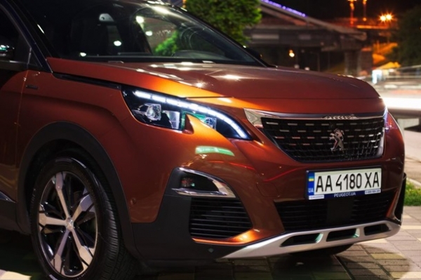 Peugeot 3008: кроссовер, который не перестает удивлятьТест-драйв Peugeot 3008: кроссовер, который не перестает удивлятьТест-драйв