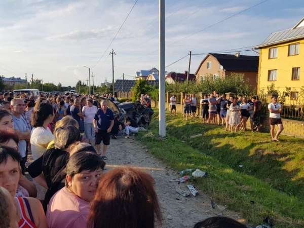 Пьяное ДТП на Прикарпатье: погибла семья с ребенком