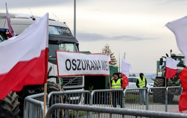 Польские фермеры снова заблокируют границу с Украиной 4 января Польские фермеры снова заблокируют границу с Украиной 4 января