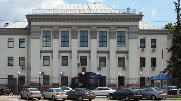 Посольство России остается в Киеве - источник Посольство России остается в Киеве - источник