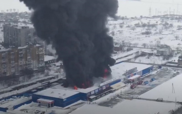 Пожар в “Эпицентре” под Николаевом показали с большой высоты Пожар в “Эпицентре” под Николаевом показали с большой высоты