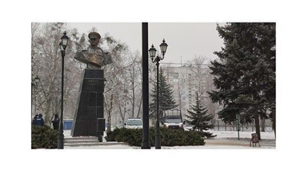Празднование 125-летия маршала Жукова в Харькове едва не кончилось побоищем