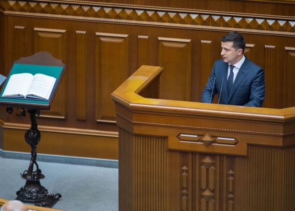 Предвыборные кройка и шитье. Горячий сезон украинской политики Предвыборные кройка и шитье. Горячий сезон украинской политики