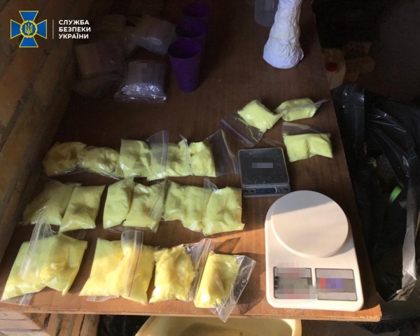 Профессор киевского ВУЗа организовал дома нарколабораторию Профессор киевского ВУЗа организовал дома нарколабораторию