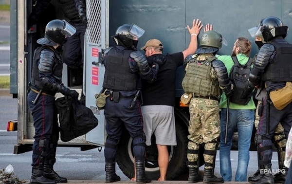 Протесты в Беларуси: среди задержанных есть украинцы Протесты в Беларуси: среди задержанных есть украинцы
