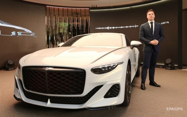 Рынок новых люксовых автомобилей в России рухнул на 53% Рынок новых люксовых автомобилей в России рухнул на 53%